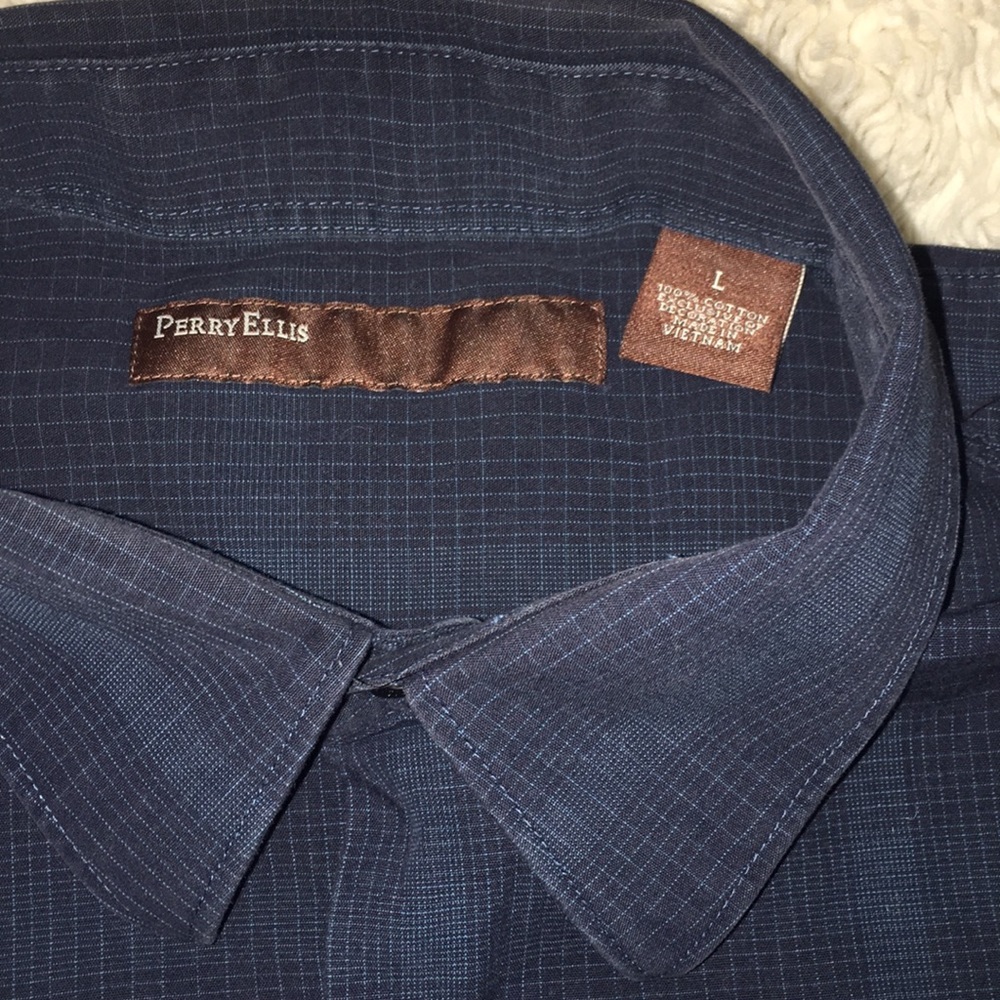 Perry Ellis Shirt - Picture 2 of 5